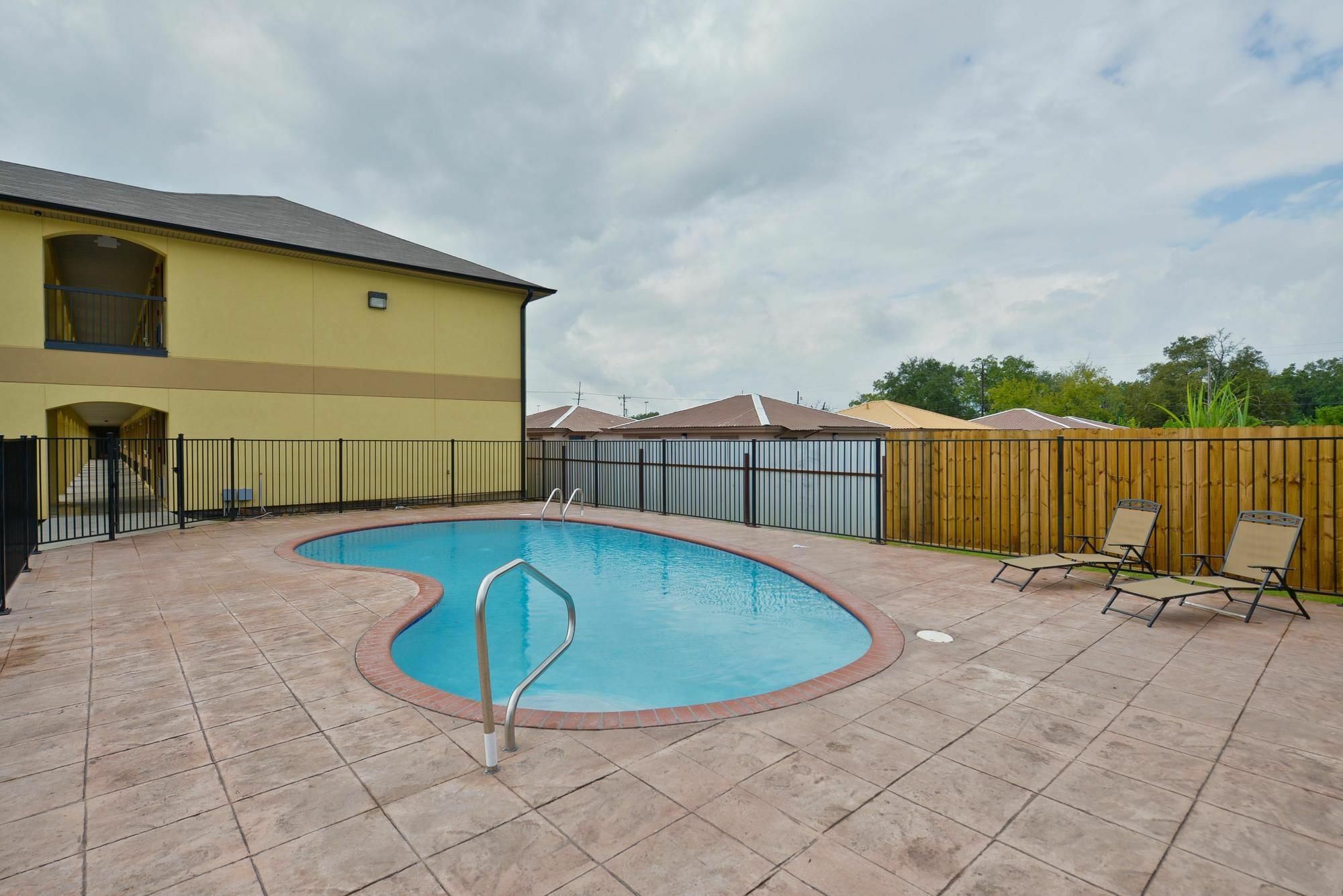 Americas Best Value Inn Lake Charles Interstate 210 Létesítmények fotó